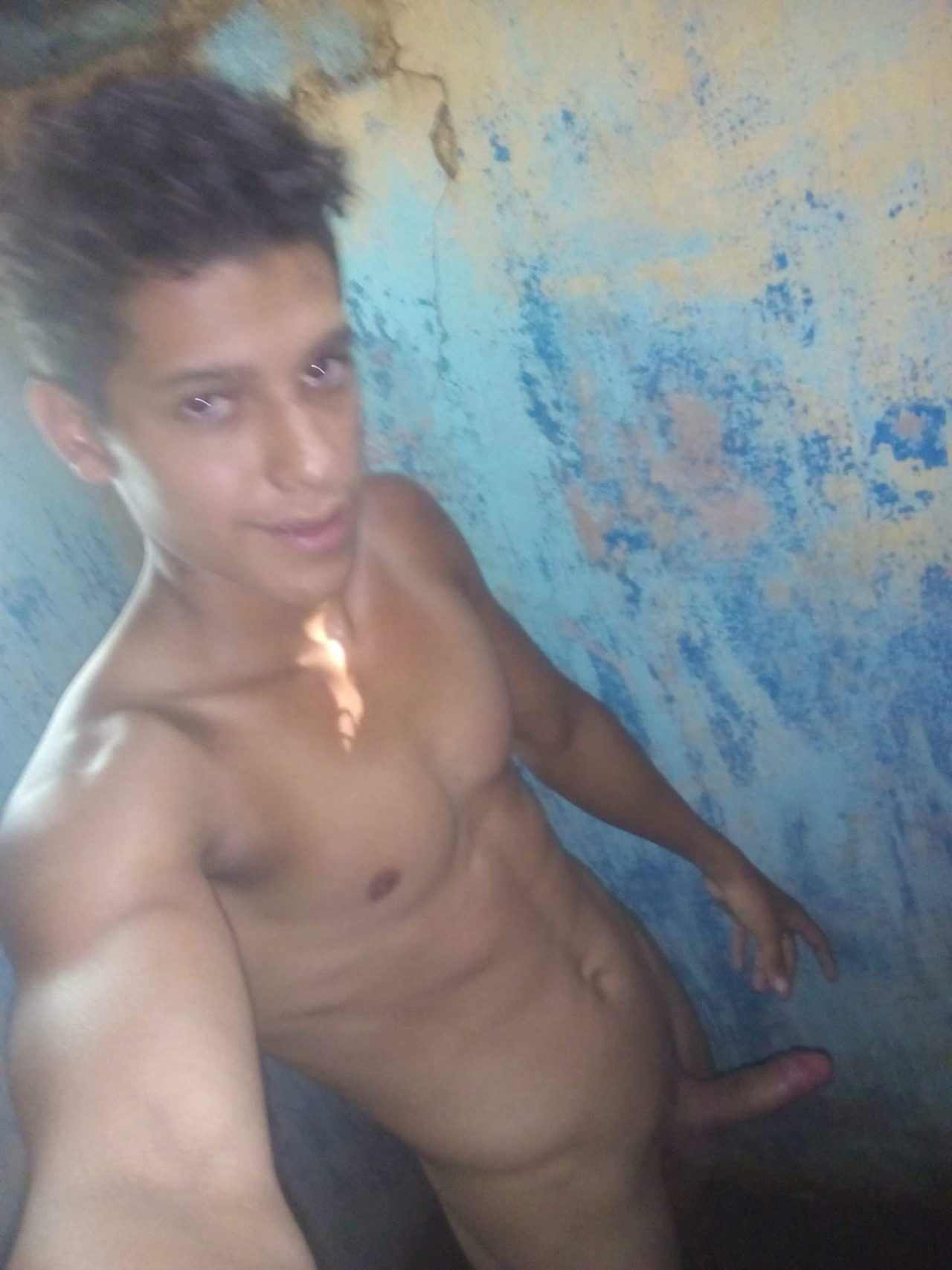 Nicaragua_Gay_Latino_Self-Shot_Gallery_year2017